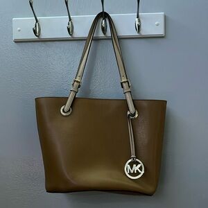 Michael Kors Leather tote purse